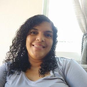 Meet your Posher, Sonia i